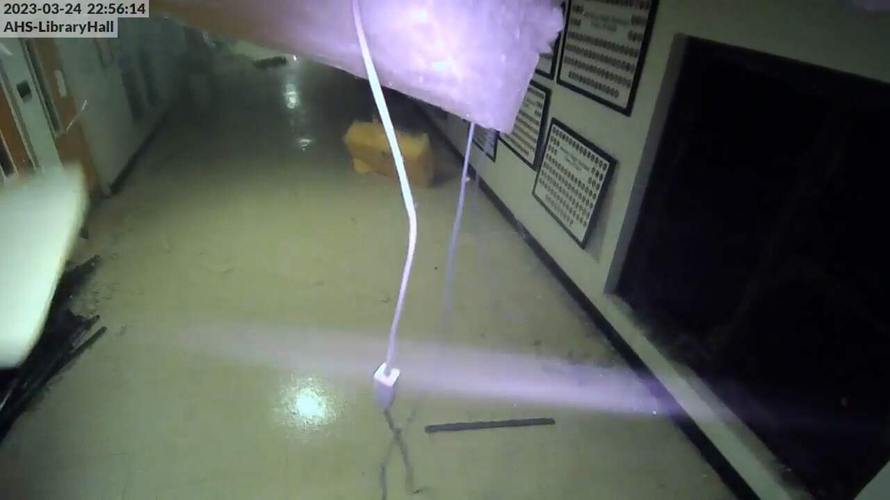 Beeld uit video: Tornado verwoest plafond van Amerikaanse school