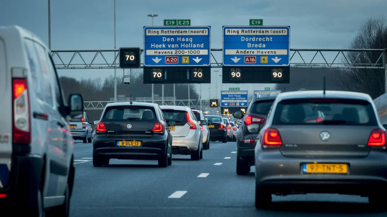 Once again very busy morning rush hour due to rain: more than 1,100 kilometers of traffic |  Interior