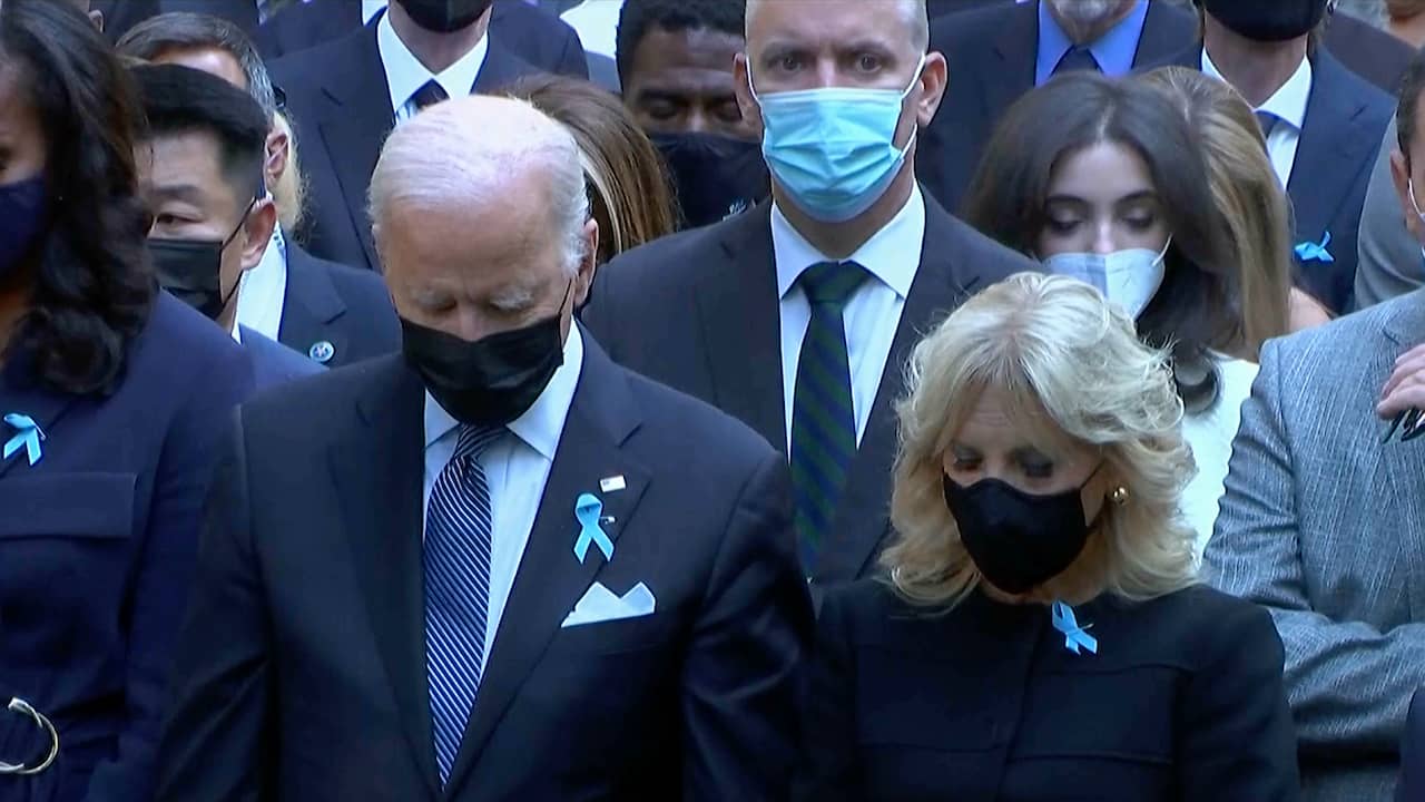Beeld uit video: Biden en oud-presidenten herdenken 9/11 met minuut stilte