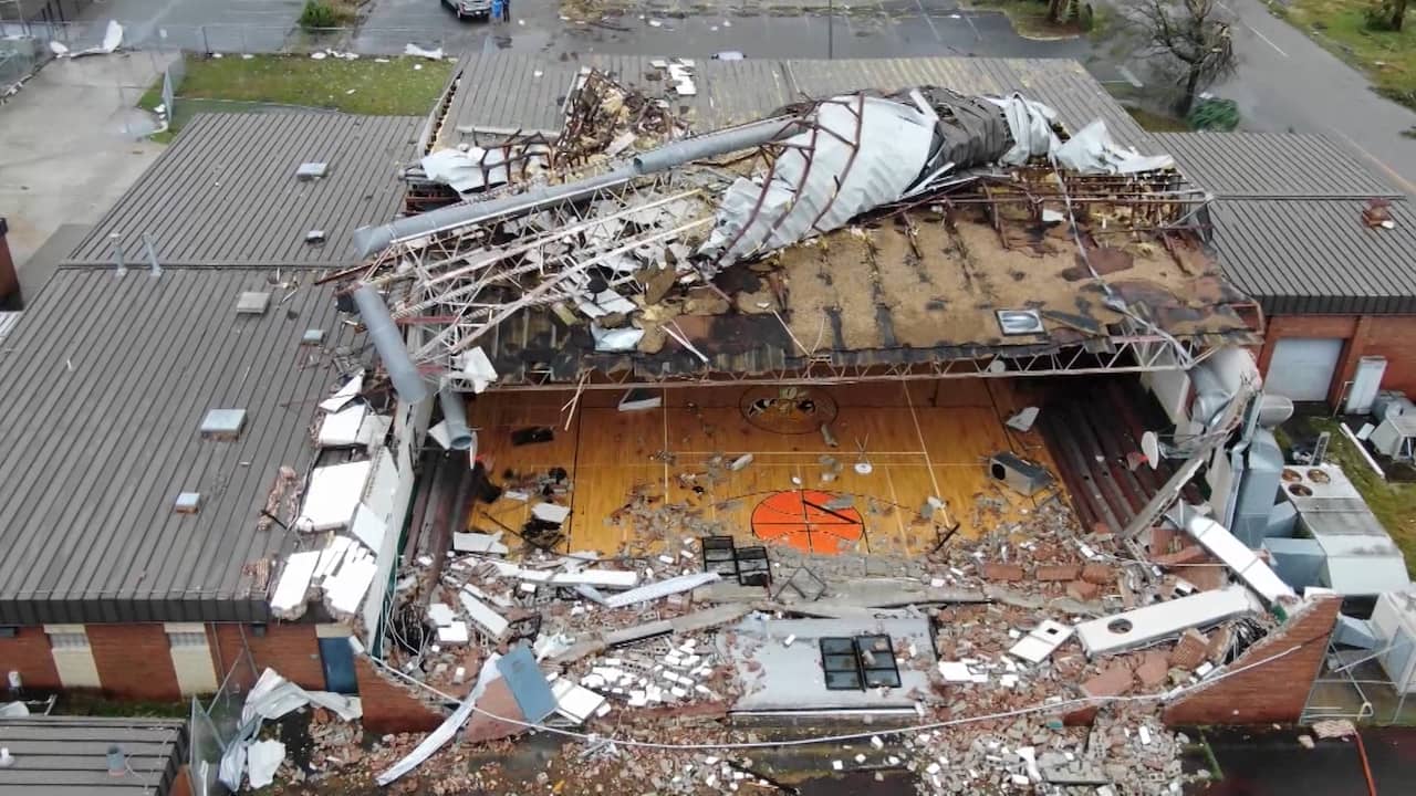 Beeld uit video: Dronebeelden van schade in Panama City door orkaan Michael
