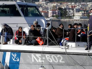 Griekse kustwacht redt ruim zeventig bootvluchtelingen