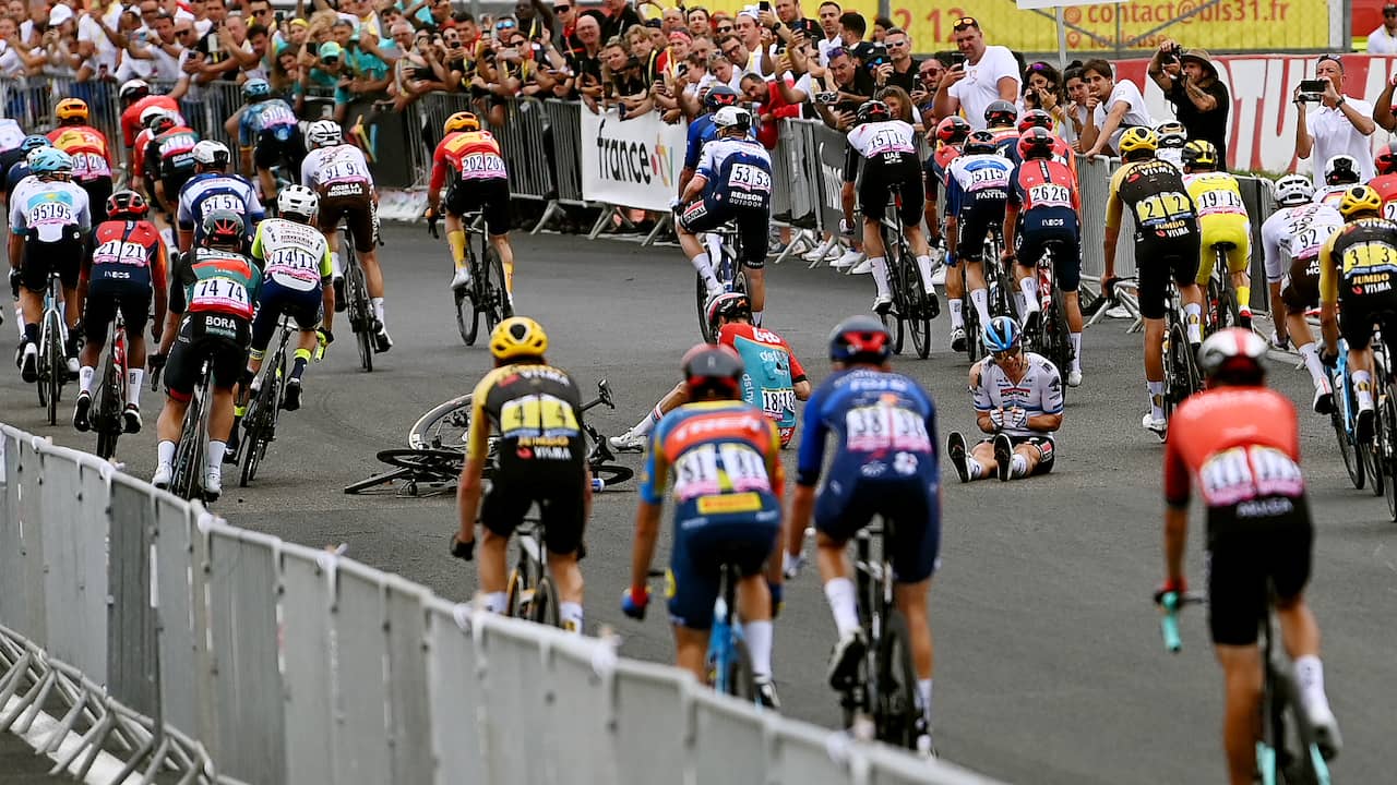 Caos al Tour: Jacobsen cade nel finale pieno di incidenti, Philipsen vince ancora |  Giro di Francia