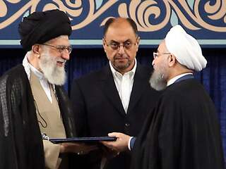 Rohani ingezegend voor nieuwe termijn presidentschap Iran