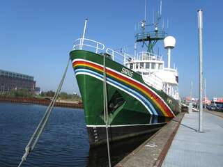 Greenpeace-schip Sirius gesloopt in Haarlem