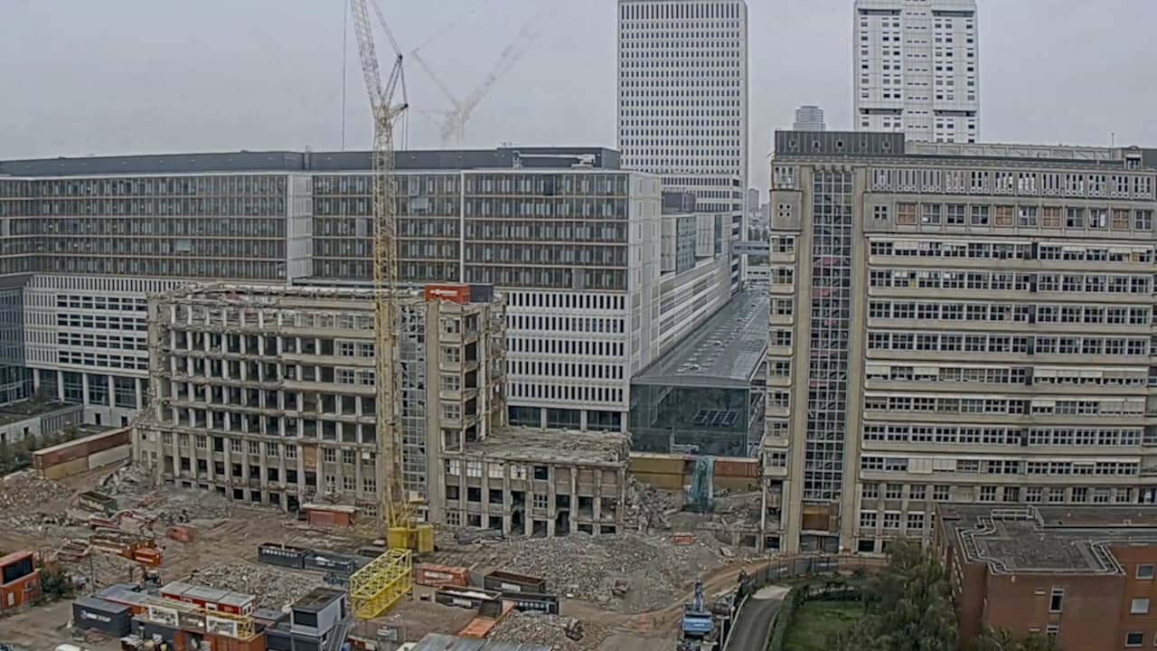 Beeld uit video: Timelapse toont sloop van iconisch ziekenhuis in Rotterdam