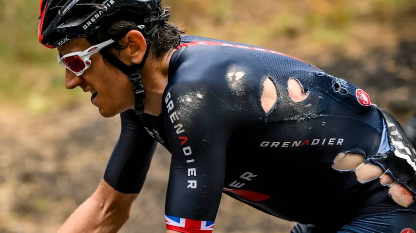 INEOS-kopman verlaat Giro vanwege bekkenbreuk na val over bidon | Wielrennen NU.nl