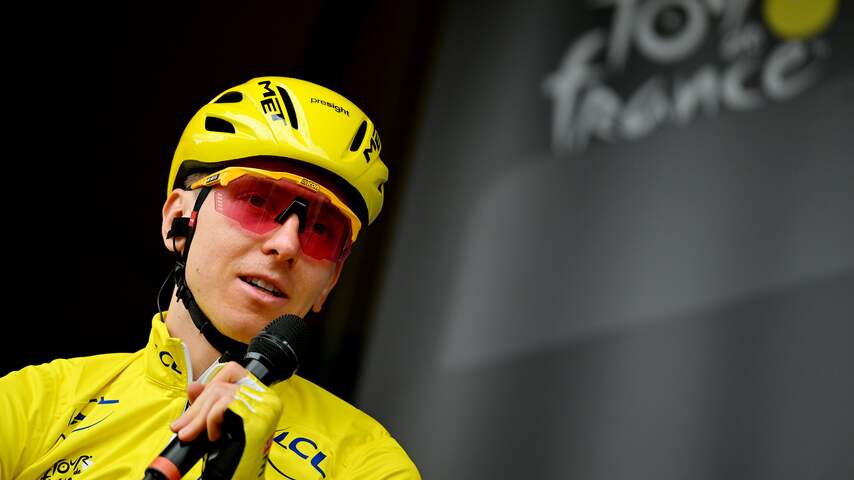 Pogacar aangeslagen na overlijden Noorse renner Drege: 'Ik ben in shock'