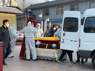 Volle crematoria en dichte scholen: zo gaat het nu met corona in China