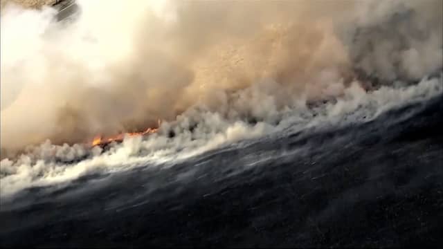 Dronebeelden tonen natuurbrand nabij San Francisco