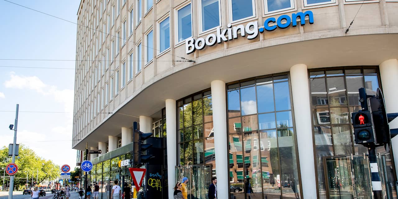 Booking.com betaalt 65 miljoen euro coronasteun terug aan Nederlandse Staat