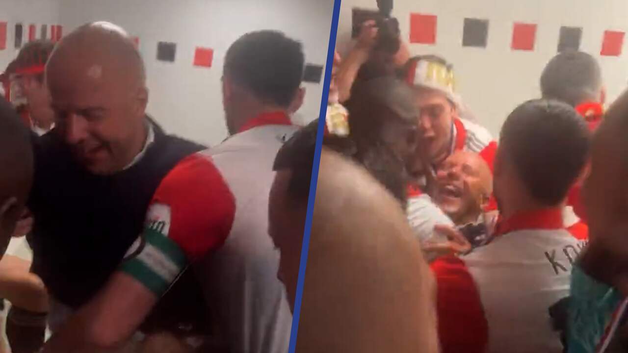 Beeld uit video: Feyenoord-spelers gooien Arne Slot in bad na kampioenschap
