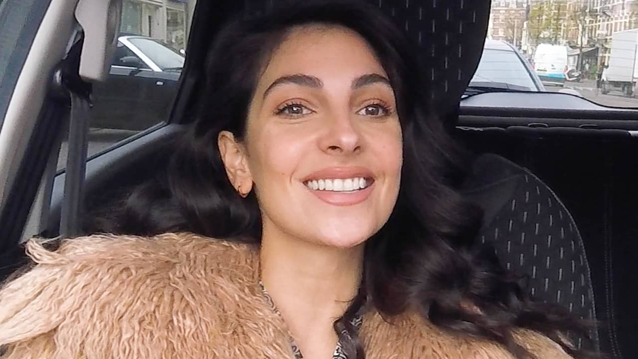 Beeld uit video: Anna Nooshin: 'Ik heb ook het recht oppervlakkig te zijn'