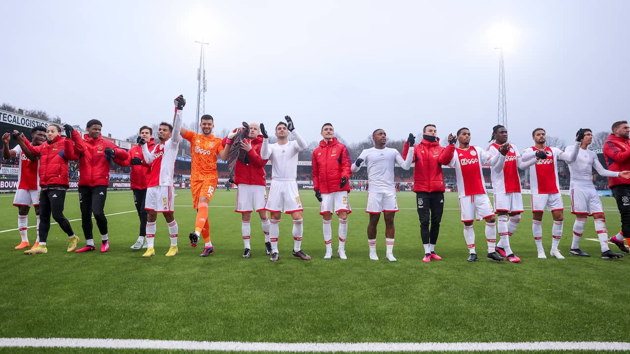 Ajax maakt onder Heitinga aan dramatische reeks door Excelsior te verslaan | Voetbal | NU.nl