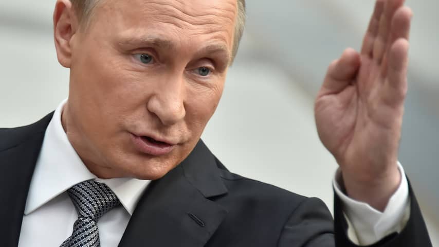 Poetin zal beschuldigde Russische hackers nooit uitleveren aan VS