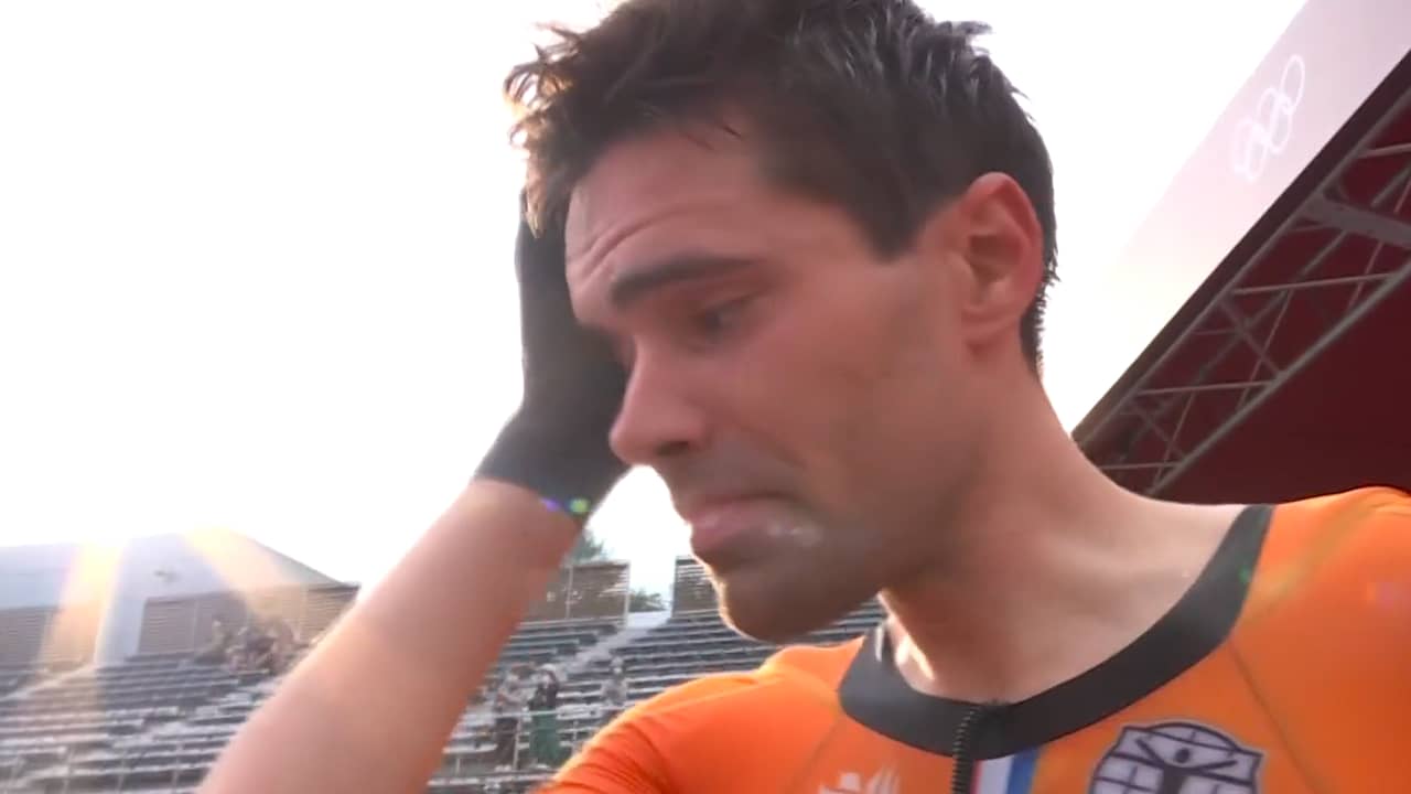 Beeld uit video: Dumoulin in tranen na behalen van zilveren plak bij tijdrit op Spelen