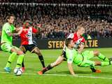 Feyenoord schakelt aartsrivaal Ajax uit door een late eigen goal van Joël Veltman.