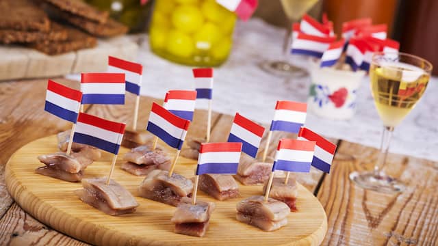 Drink eens sherry bij je Hollandse Nieuwe, tipt wijnkenner Harold Hamersma.