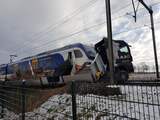 ProRail gaat aangifte doen tegen vrachwagenchauffeur die met trein botste