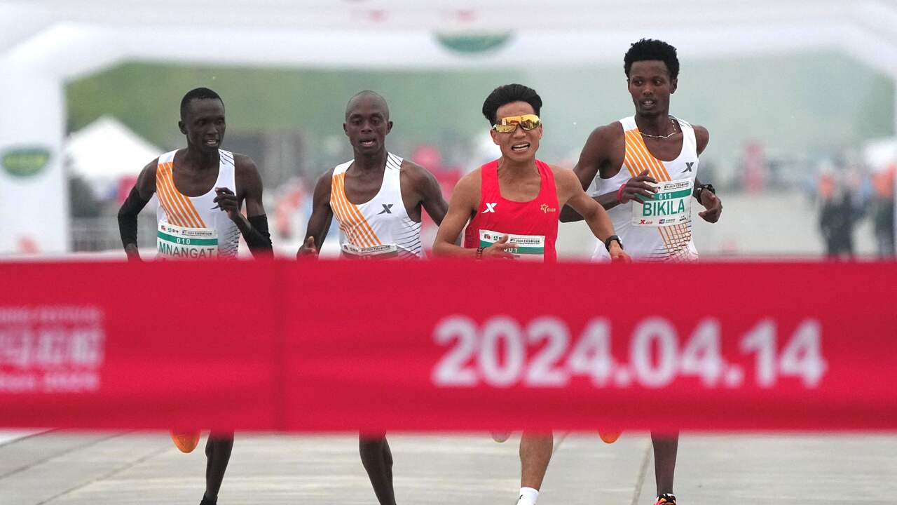 Afrikanen Lijken Chinese Concurrent Te Laten Winnen In Marathon 