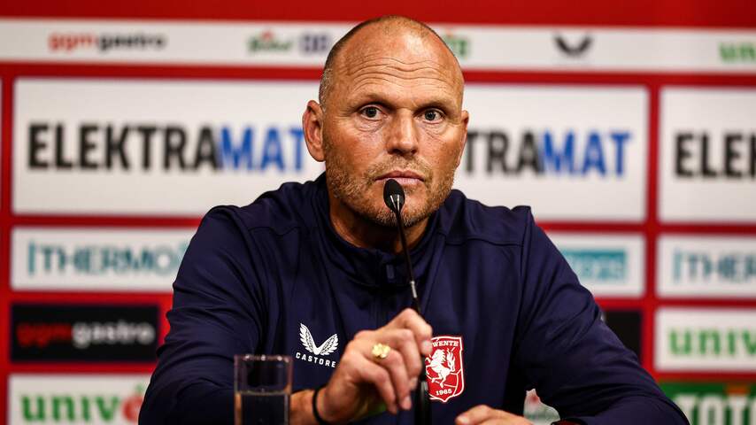 Fc Twente Trainer Oosting Vreesde Even Voor Zijn Gezin Bij Rellen Op