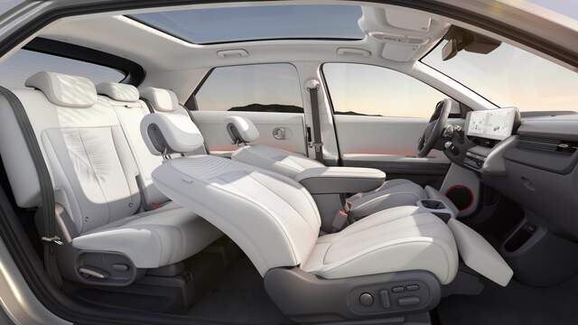 Ruimte voor ontspanning in het interieur van de IONIQ 5.