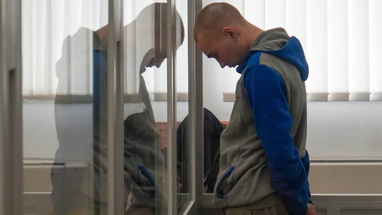 Kehidupan seorang tentara Rusia dalam kasus kejahatan perang pertama di Ukraina sekarang