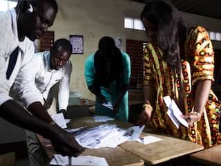 Premier roept zittend president Senegal uit tot verkiezingswinnaar