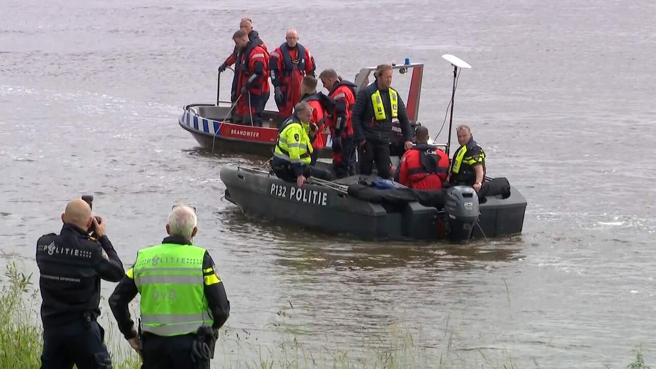 In Maas Gevonden Lichaam Van Een Van Sinds Zondag Vermiste Duitsers ...