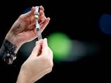 Ook jongens vanaf nu uitgenodigd voor HPV-prik, leeftijd voor vaccinatie omlaag