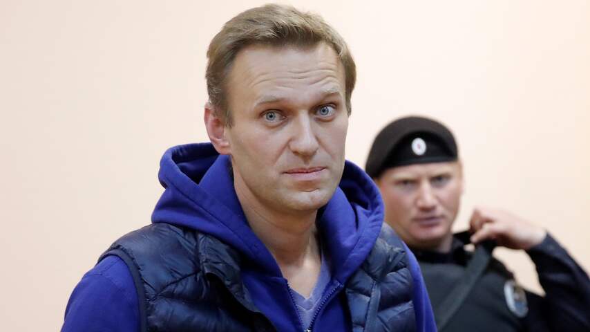 Russisch ziekenhuis: Oppositieleider Navalny verplaatsen is nu levensgevaarlijk