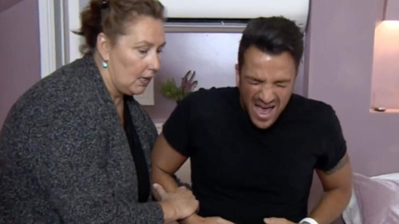 Peter Andre ondergaat 'nep-bevalling' in Amsterdam