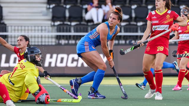 Frédérique Matla scoorde drie keer tegen Spanje.