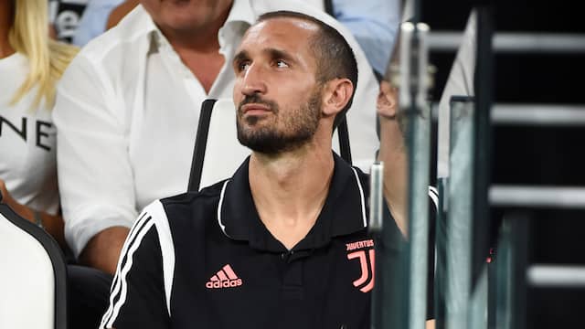 Buffon 42 And Chiellini 35 Will Continue At Juventus For A Year Longer Teller Report