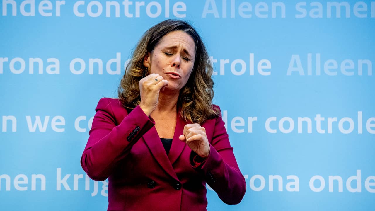 New sea lock IJmuiden is not named after sign language interpreter Irma Sluis |  NOW