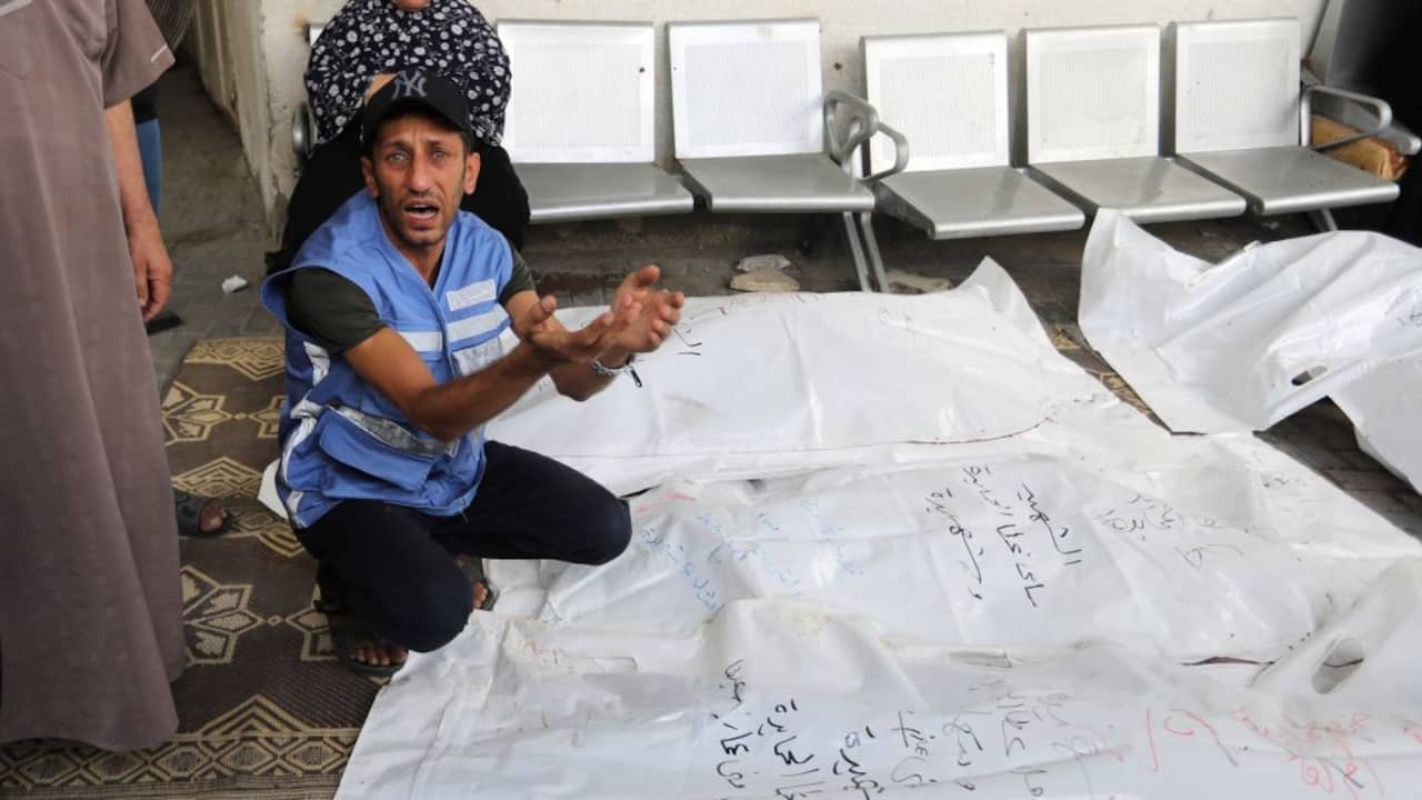 Gaza Aid Update: Medical Team and Trucks Carrying Aid Enter Strip, UN Calls Situation ‘Painful’