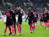 Feyenoord is dankzij winst in Heerenveen ook na 21 speelrondes koploper