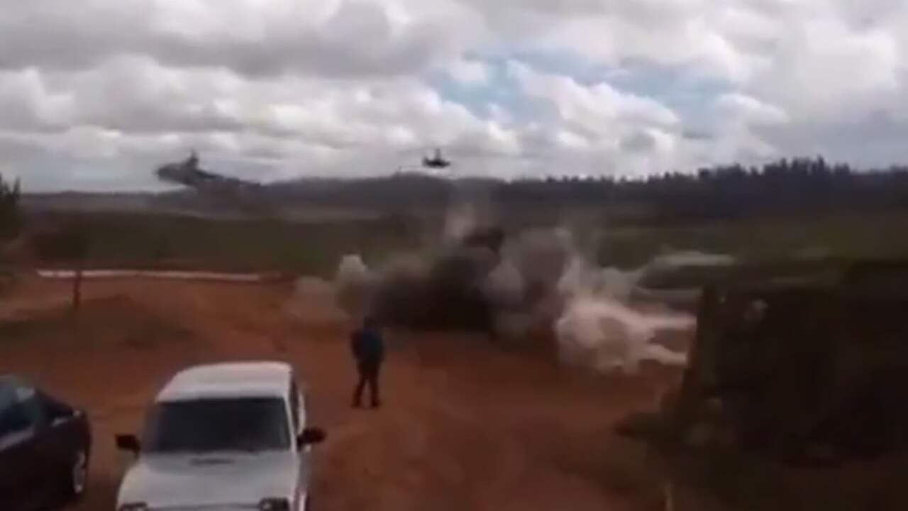 Russische helikopter schiet onbedoeld raketten publiek in bij oefening