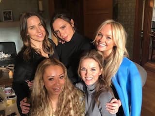 Victoria Beckham hint op reünie Spice Girls