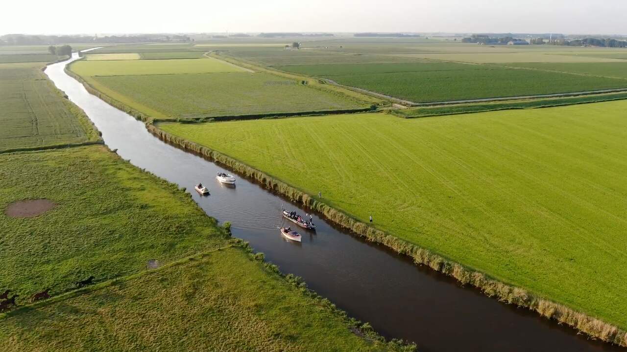 Drone filmt 'eenzame' Van der Weijden op weg naar Harlingen