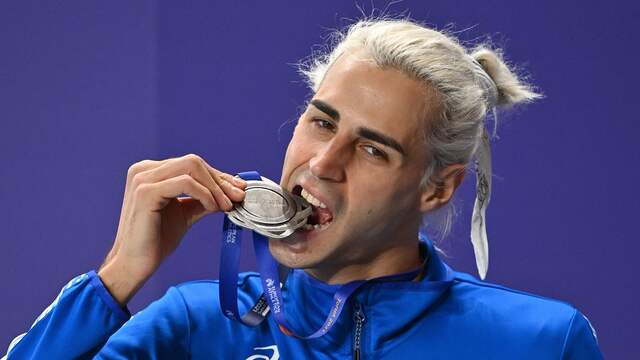 Hoogspringer, Gianmarco Tamberi die zilver pakte, was een van de vijftien positieve Italianen.