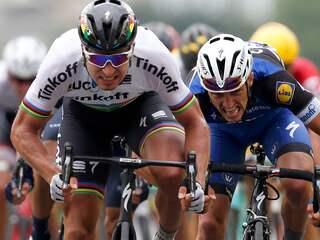 Sagan slaat dubbelslag in tweede etappe Tour de France
