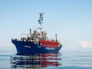 Italië wil 'Nederlands' reddingsschip in beslag nemen om papieren