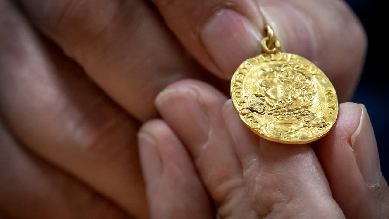 Rare gold Geuzen medal auctioned for 40,000 euros |  NOW