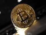 ILLUSTRATIEF - De cryptovaluta Bitcoin. De koers van de digitale munt zakt steeds verder weg. ANP XTRA ROB ENGELAAR