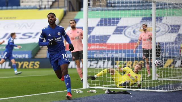 Kelechi Iheanacho maakte een hattrick voor Leicester City.