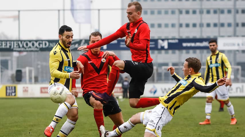 KNVB Versoepelt Regels Voor Clubs In Tweede En Derde Divisie | Voetbal ...