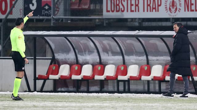 Bas Nijhuis dreigde Roger Schmidt tijdens de wedstrijd tegen Sparta naar de tribune te sturen.