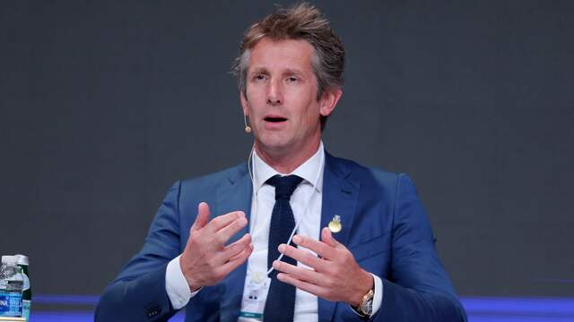 Edwin van der Sar zit namens Ajax in de ECA.