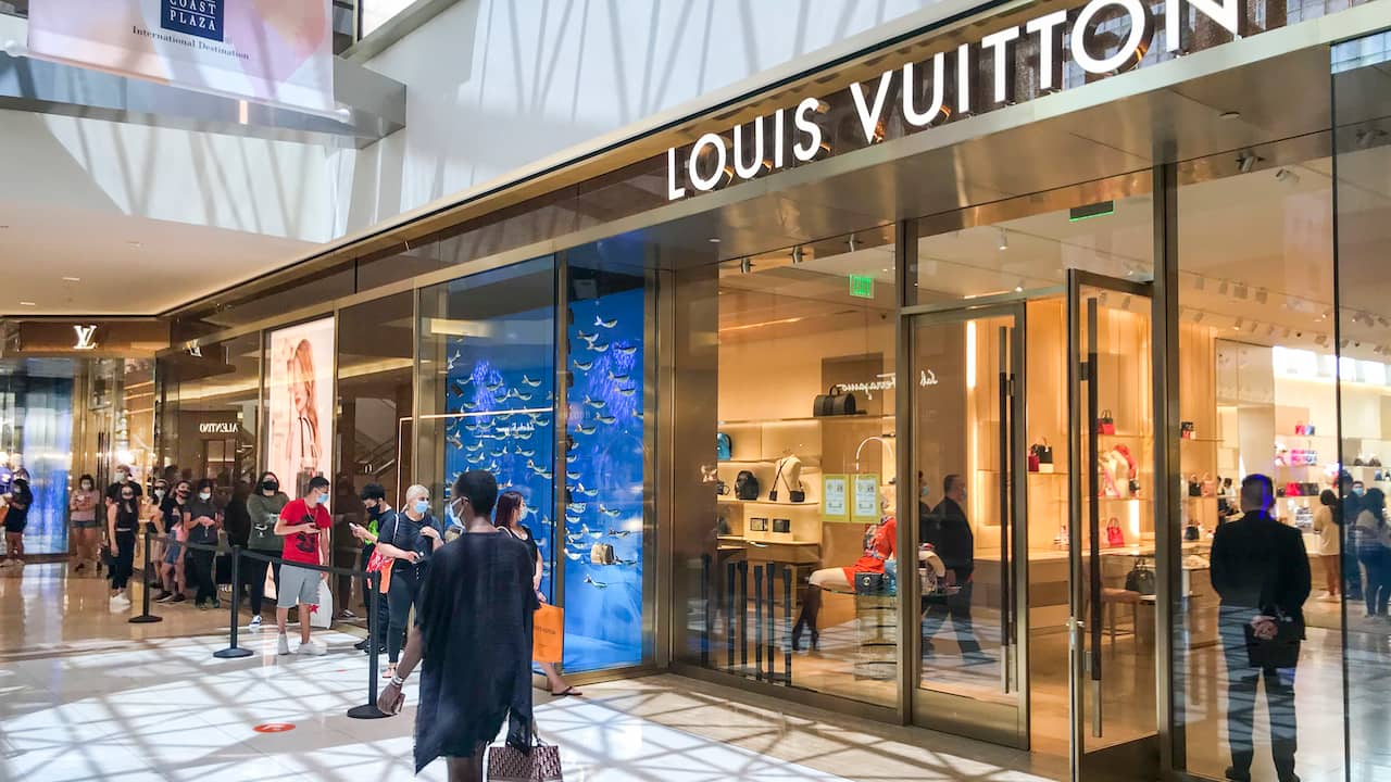 Recordomzet voor LVMH, Frans bedrijf achter Louis Vuitton en Givenchy |  Economie 