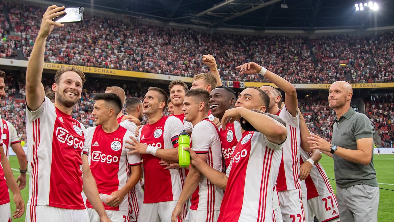 Notitie Merchandising over het algemeen Vooruitblik Eredivisie: 'Ajax prolongeert titel, Feyenoord valt weer tegen'  | NUweekend | NU.nl